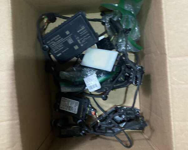 БМВ iX, объемом двигателя 0 л и пробегом 26 тыс. км за 37000 $, фото 11 на Automoto.ua