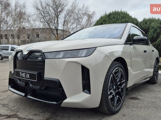 БМВ iX, об'ємом двигуна 0 л та пробігом 0 тис. км за 122977 $, фото 2 на Automoto.ua