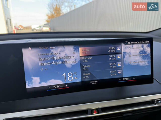 Серый БМВ iX, объемом двигателя 0 л и пробегом 79 тыс. км за 43950 $, фото 90 на Automoto.ua