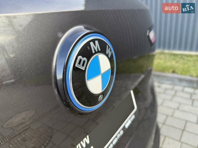 Серый БМВ iX, объемом двигателя 0 л и пробегом 79 тыс. км за 43950 $, фото 21 на Automoto.ua