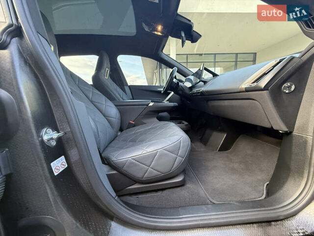 Серый БМВ iX, объемом двигателя 0 л и пробегом 79 тыс. км за 43950 $, фото 31 на Automoto.ua