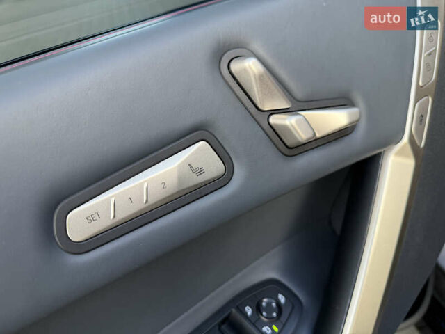 Серый БМВ iX, объемом двигателя 0 л и пробегом 79 тыс. км за 43950 $, фото 61 на Automoto.ua