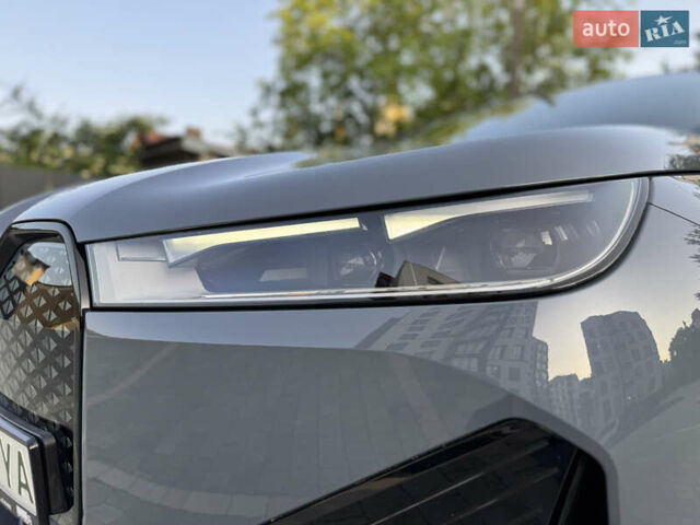 Серый БМВ iX, объемом двигателя 0 л и пробегом 47 тыс. км за 58500 $, фото 11 на Automoto.ua