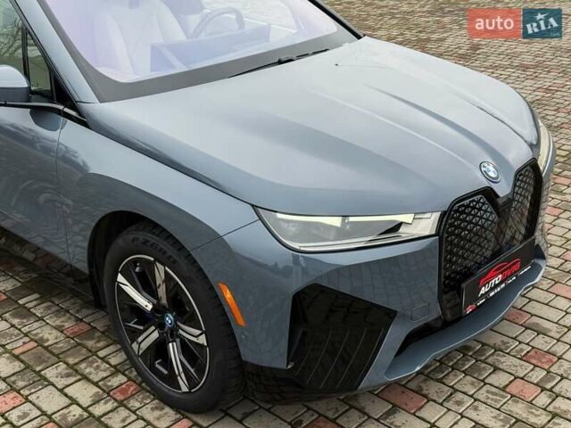 Сірий БМВ iX, об'ємом двигуна 0 л та пробігом 40 тис. км за 52999 $, фото 9 на Automoto.ua