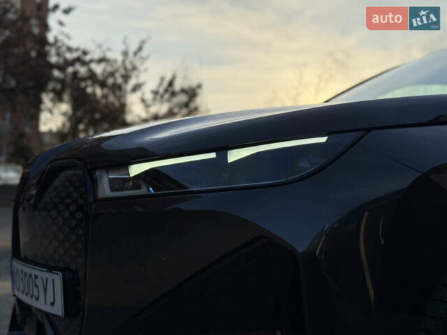 Серый БМВ iX, объемом двигателя 0 л и пробегом 30 тыс. км за 49500 $, фото 9 на Automoto.ua