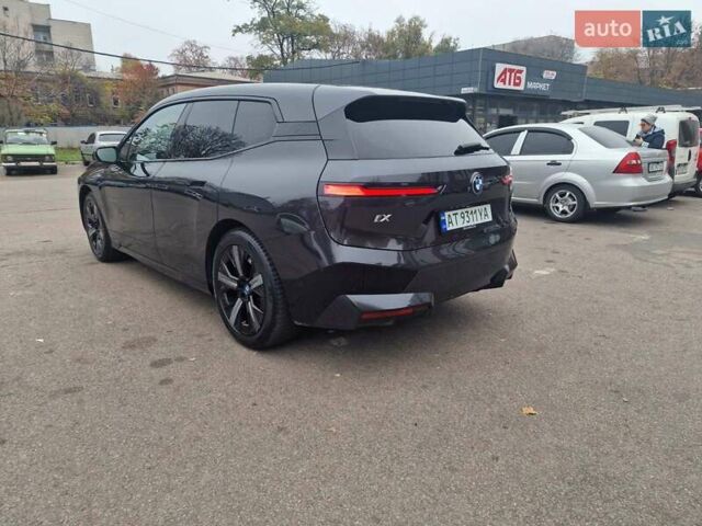 Серый БМВ iX, объемом двигателя 0 л и пробегом 30 тыс. км за 51700 $, фото 1 на Automoto.ua