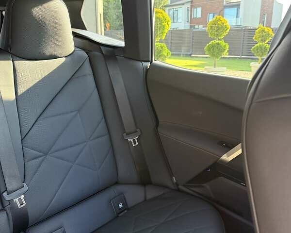 Серый БМВ iX, объемом двигателя 0 л и пробегом 35 тыс. км за 47500 $, фото 55 на Automoto.ua