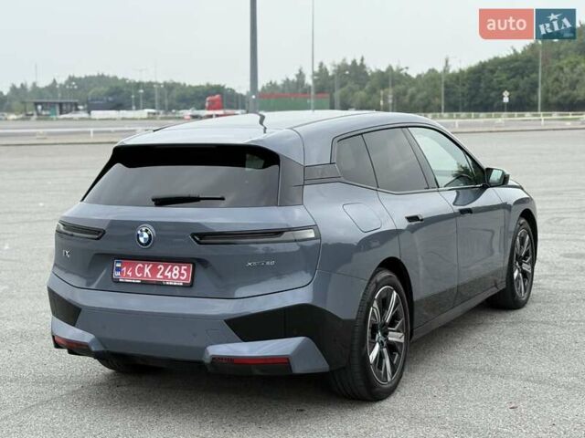 Серый БМВ iX, объемом двигателя 0 л и пробегом 106 тыс. км за 55500 $, фото 29 на Automoto.ua