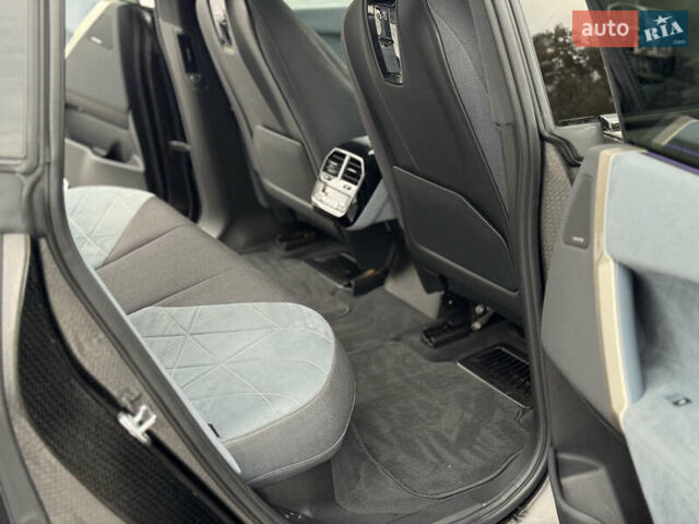 Серый БМВ iX, объемом двигателя 0 л и пробегом 38 тыс. км за 45700 $, фото 23 на Automoto.ua
