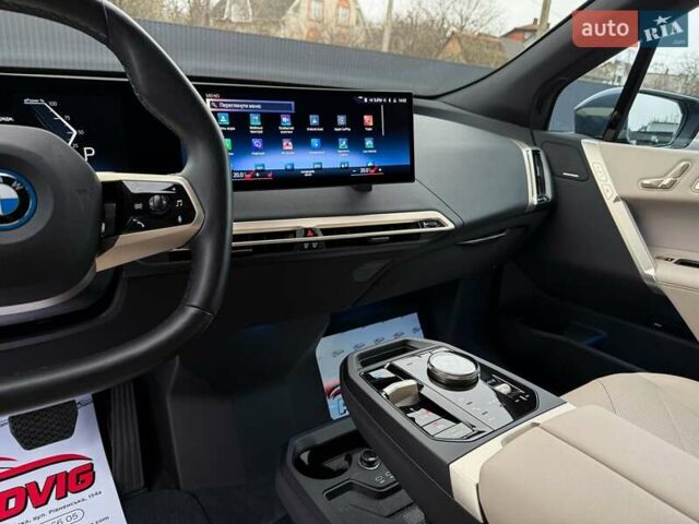 Сірий БМВ iX, об'ємом двигуна 0 л та пробігом 40 тис. км за 52999 $, фото 44 на Automoto.ua