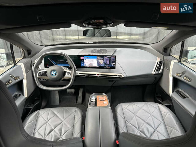 Сірий БМВ iX, об'ємом двигуна 0 л та пробігом 73 тис. км за 47900 $, фото 20 на Automoto.ua