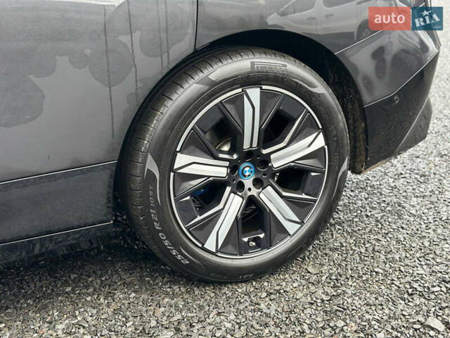 Сірий БМВ iX, об'ємом двигуна 0 л та пробігом 73 тис. км за 47900 $, фото 8 на Automoto.ua