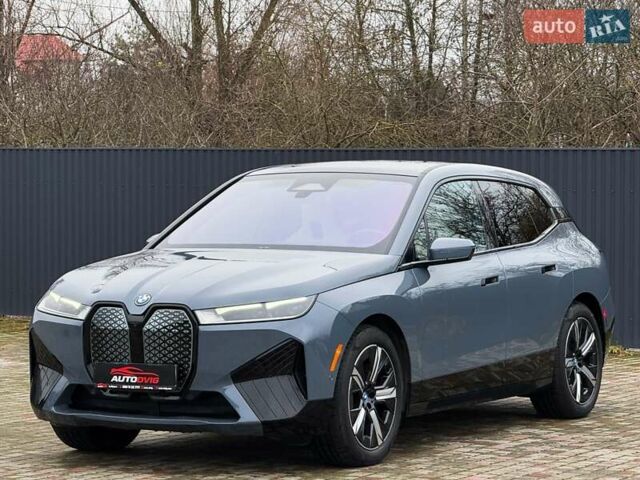 Сірий БМВ iX, об'ємом двигуна 0 л та пробігом 40 тис. км за 52999 $, фото 7 на Automoto.ua