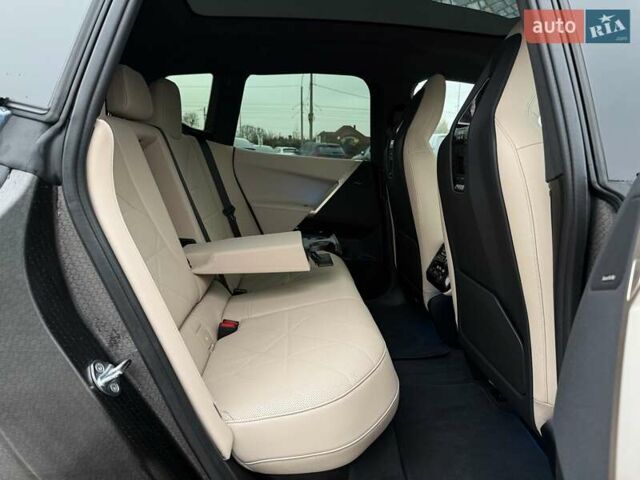 Сірий БМВ iX, об'ємом двигуна 0 л та пробігом 40 тис. км за 52999 $, фото 64 на Automoto.ua