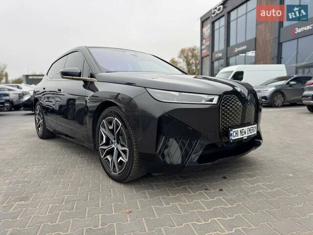 Серый БМВ iX, объемом двигателя 0 л и пробегом 32 тыс. км за 72900 $, фото 21 на Automoto.ua