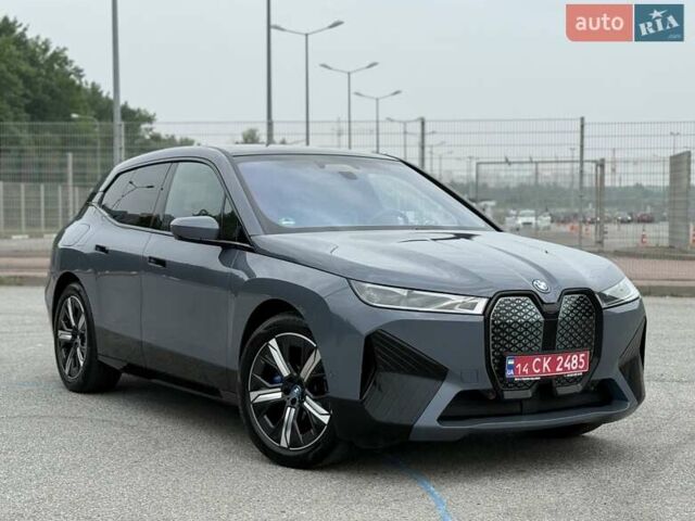 Серый БМВ iX, объемом двигателя 0 л и пробегом 106 тыс. км за 55500 $, фото 15 на Automoto.ua