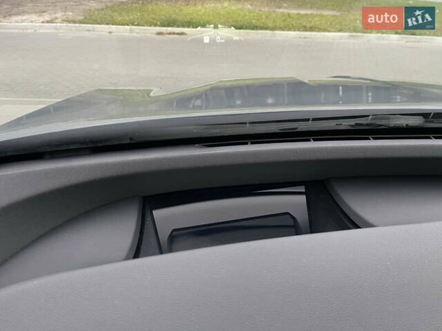 Серый БМВ iX, объемом двигателя 0 л и пробегом 53 тыс. км за 58800 $, фото 21 на Automoto.ua