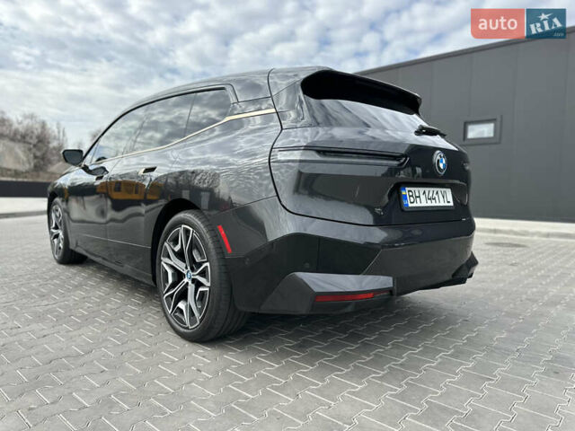 Серый БМВ iX, объемом двигателя 0 л и пробегом 38 тыс. км за 62500 $, фото 34 на Automoto.ua