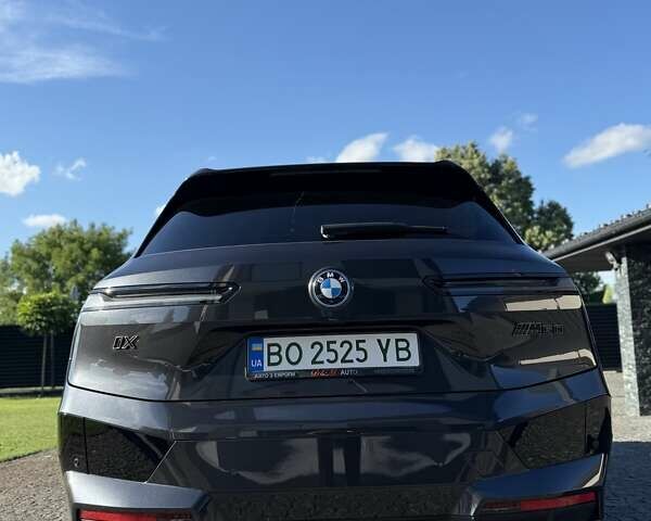 Серый БМВ iX, объемом двигателя 0 л и пробегом 35 тыс. км за 47500 $, фото 9 на Automoto.ua