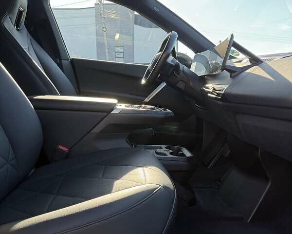 Серый БМВ iX, объемом двигателя 0 л и пробегом 35 тыс. км за 47500 $, фото 58 на Automoto.ua