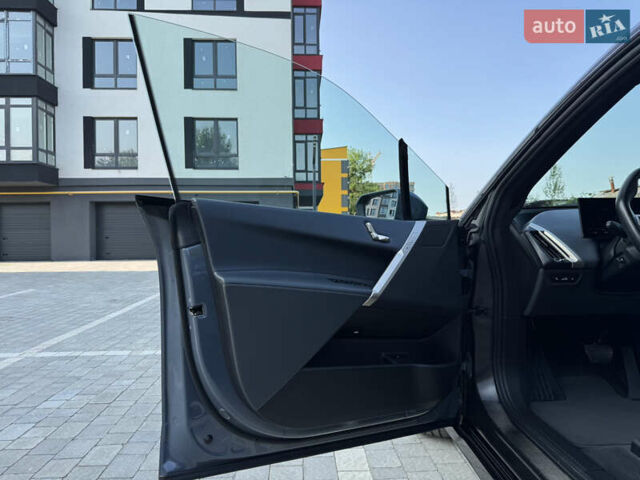 Серый БМВ iX, объемом двигателя 0 л и пробегом 47 тыс. км за 58500 $, фото 17 на Automoto.ua