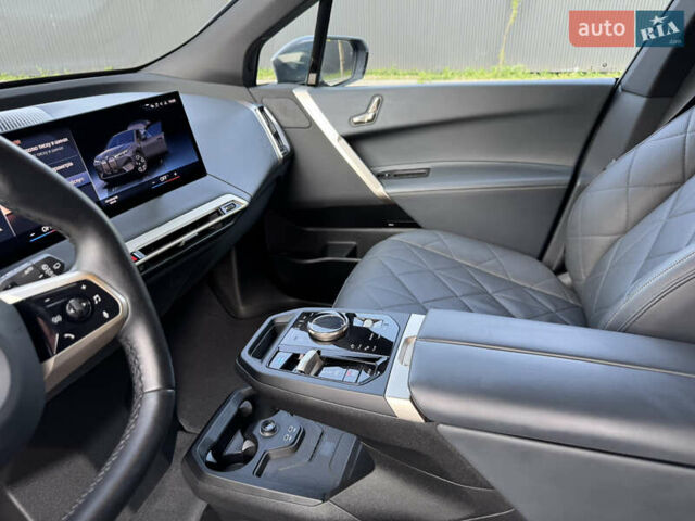 Серый БМВ iX, объемом двигателя 0 л и пробегом 47 тыс. км за 58500 $, фото 23 на Automoto.ua