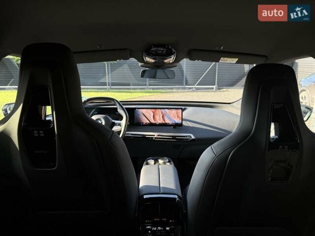 Серый БМВ iX, объемом двигателя 0 л и пробегом 35 тыс. км за 47500 $, фото 65 на Automoto.ua