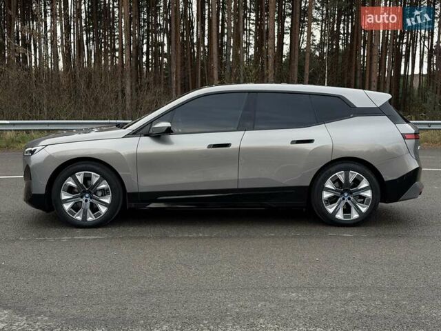 Сірий БМВ iX, об'ємом двигуна 0 л та пробігом 80 тис. км за 51500 $, фото 6 на Automoto.ua