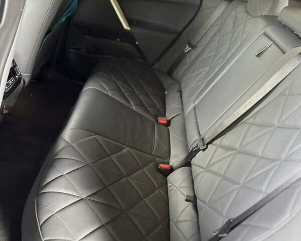 Серый БМВ iX, объемом двигателя 0 л и пробегом 38 тыс. км за 62500 $, фото 55 на Automoto.ua