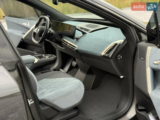 Серый БМВ iX, объемом двигателя 0 л и пробегом 38 тыс. км за 45700 $, фото 27 на Automoto.ua