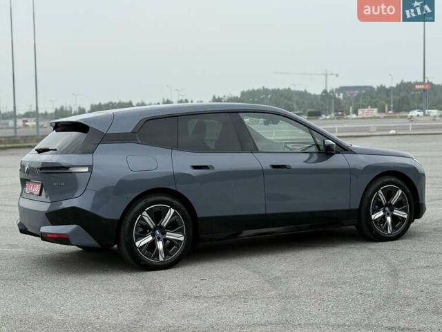 Серый БМВ iX, объемом двигателя 0 л и пробегом 106 тыс. км за 55500 $, фото 31 на Automoto.ua