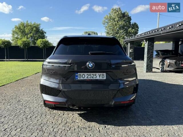 Серый БМВ iX, объемом двигателя 0 л и пробегом 35 тыс. км за 47500 $, фото 11 на Automoto.ua