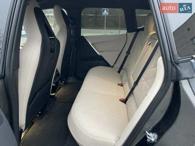 Серый БМВ iX, объемом двигателя 0 л и пробегом 53 тыс. км за 58800 $, фото 26 на Automoto.ua