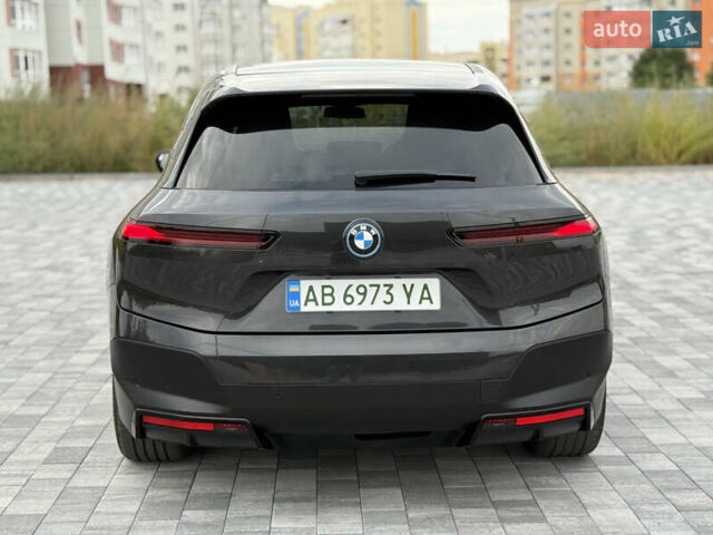 Серый БМВ iX, объемом двигателя 0 л и пробегом 38 тыс. км за 45700 $, фото 15 на Automoto.ua