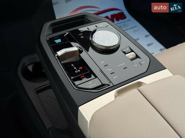 Сірий БМВ iX, об'ємом двигуна 0 л та пробігом 40 тис. км за 52999 $, фото 46 на Automoto.ua