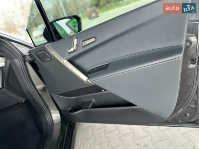 Серый БМВ iX, объемом двигателя 0 л и пробегом 38 тыс. км за 62500 $, фото 53 на Automoto.ua