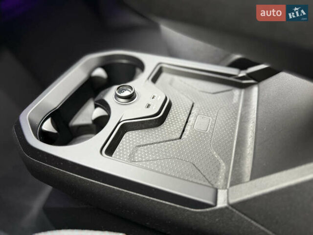 Серый БМВ iX, объемом двигателя 0 л и пробегом 38 тыс. км за 45700 $, фото 46 на Automoto.ua