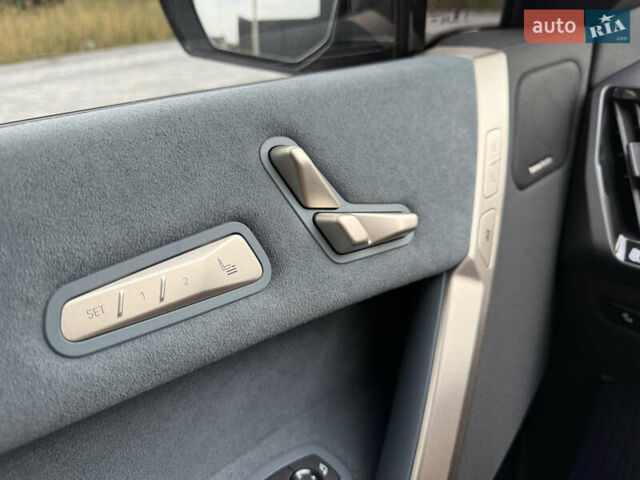 Серый БМВ iX, объемом двигателя 0 л и пробегом 38 тыс. км за 45700 $, фото 48 на Automoto.ua
