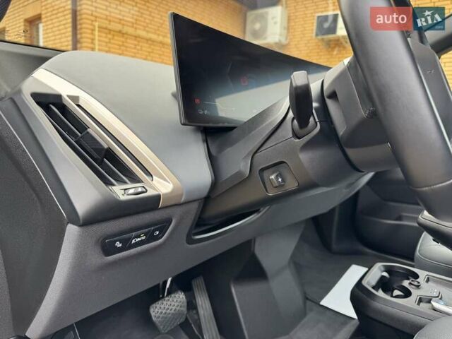 Сірий БМВ iX, об'ємом двигуна 0 л та пробігом 140 тис. км за 52500 $, фото 39 на Automoto.ua