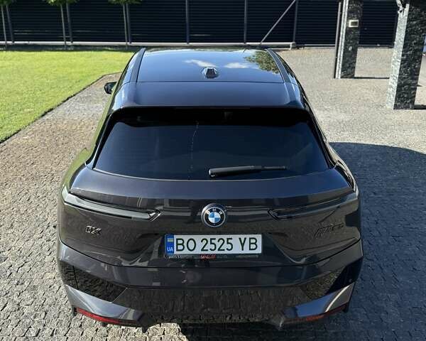Серый БМВ iX, объемом двигателя 0 л и пробегом 35 тыс. км за 47500 $, фото 18 на Automoto.ua