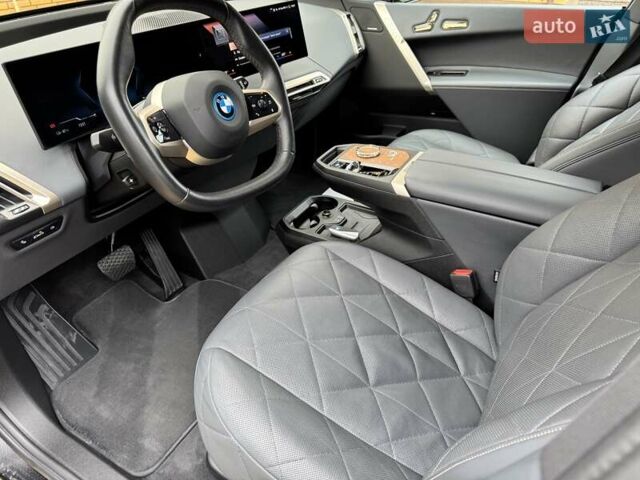 Сірий БМВ iX, об'ємом двигуна 0 л та пробігом 140 тис. км за 52500 $, фото 33 на Automoto.ua