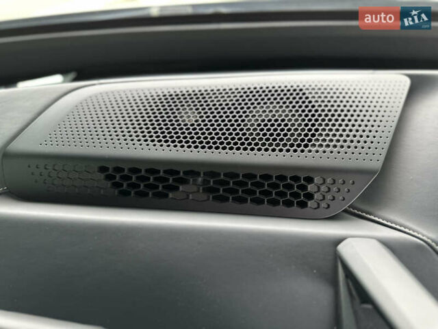 Серый БМВ iX, объемом двигателя 0 л и пробегом 38 тыс. км за 62500 $, фото 51 на Automoto.ua