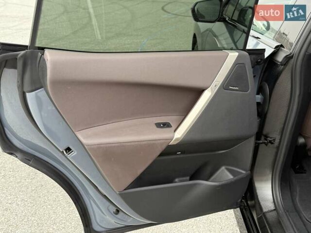 Серый БМВ iX, объемом двигателя 0 л и пробегом 106 тыс. км за 55500 $, фото 48 на Automoto.ua