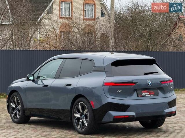 Сірий БМВ iX, об'ємом двигуна 0 л та пробігом 40 тис. км за 52999 $, фото 5 на Automoto.ua