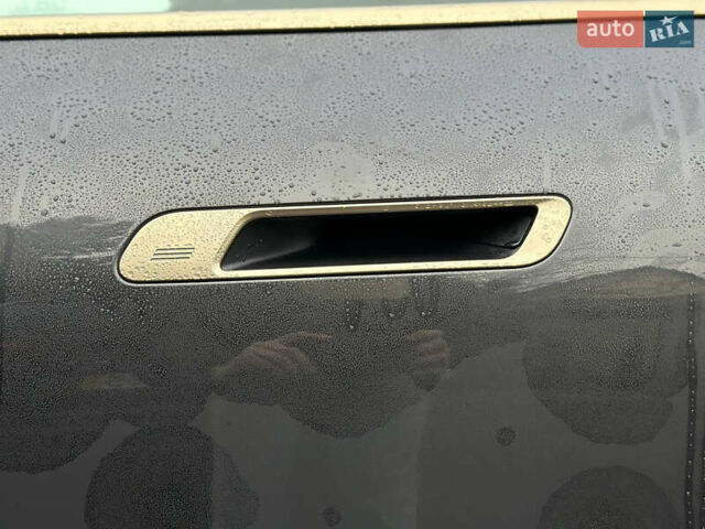 Сірий БМВ iX, об'ємом двигуна 0 л та пробігом 73 тис. км за 47900 $, фото 10 на Automoto.ua