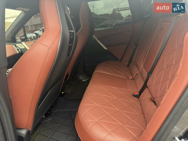 Серый БМВ iX, объемом двигателя 0 л и пробегом 19 тыс. км за 77000 $, фото 24 на Automoto.ua