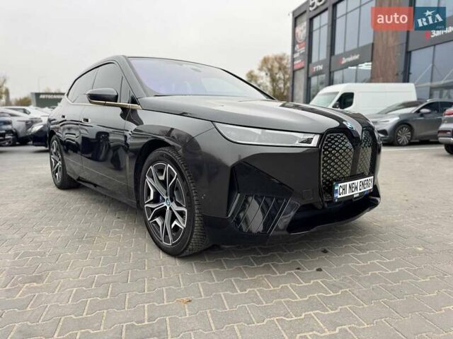 Серый БМВ iX, объемом двигателя 0 л и пробегом 32 тыс. км за 72900 $, фото 20 на Automoto.ua