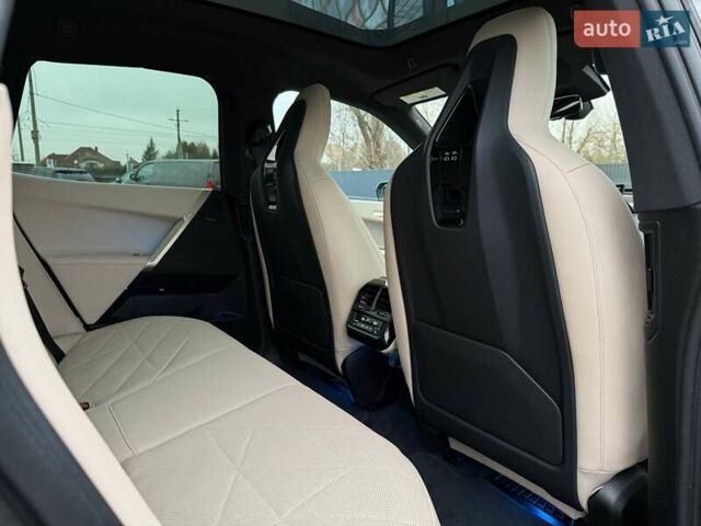 Сірий БМВ iX, об'ємом двигуна 0 л та пробігом 40 тис. км за 52999 $, фото 67 на Automoto.ua