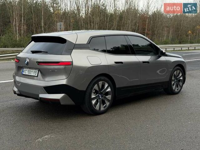 Сірий БМВ iX, об'ємом двигуна 0 л та пробігом 80 тис. км за 51500 $, фото 3 на Automoto.ua