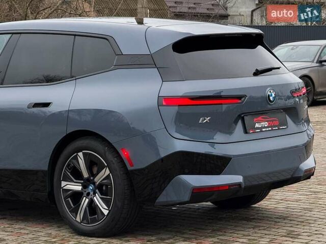 Сірий БМВ iX, об'ємом двигуна 0 л та пробігом 40 тис. км за 52999 $, фото 23 на Automoto.ua
